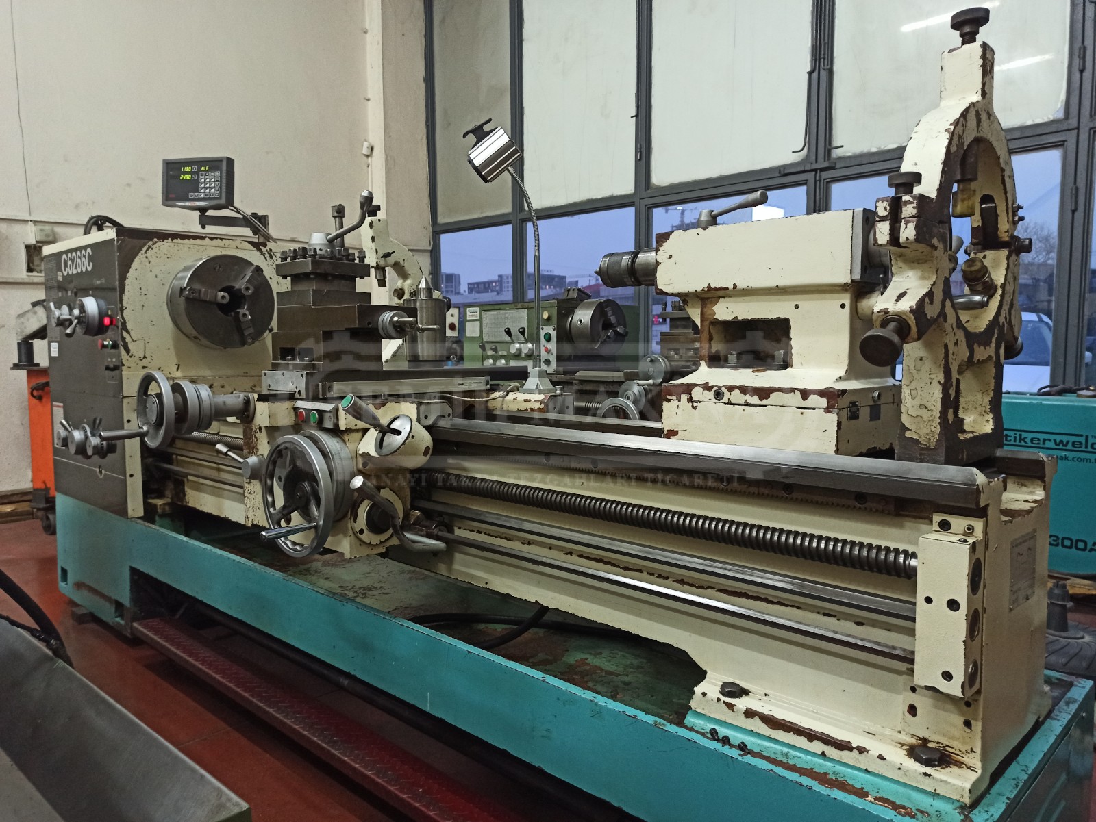 2 Metre Dijitalli 660 Çap Fener 105 Monoblok Gövde Geniş Banko Rapid Hareketli Torna - Görsel 4