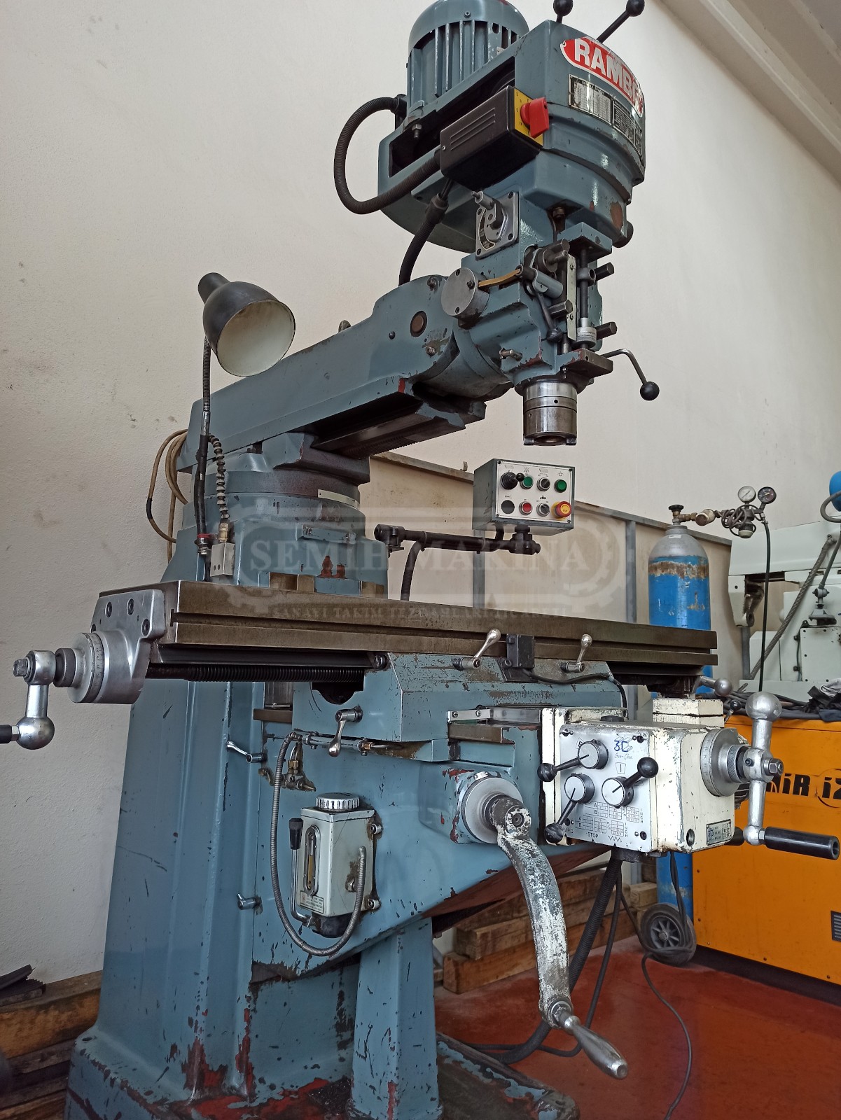 Rambo Orjinal Taiwan Otomatikli Kalıpçı Freze Tezgahı - Görsel 2