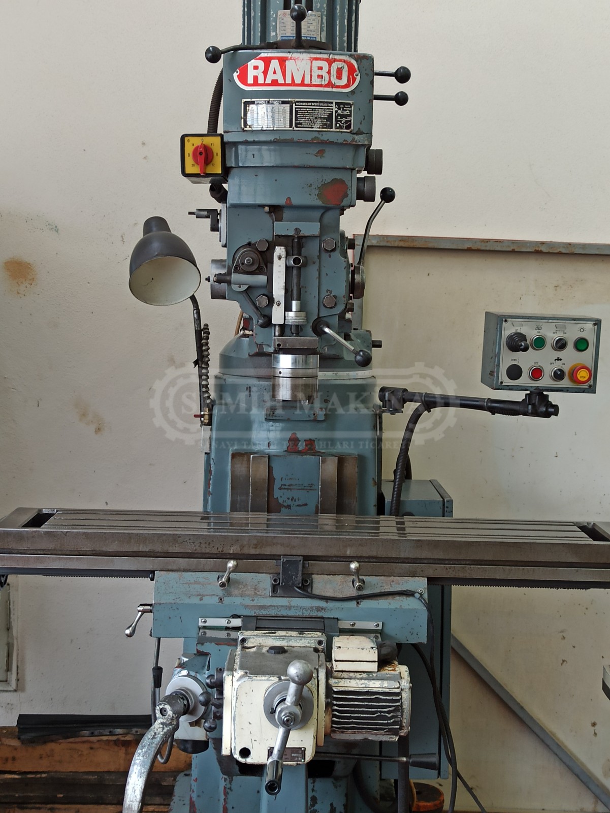 Rambo Orjinal Taiwan Otomatikli Kalıpçı Freze Tezgahı - Görsel 3