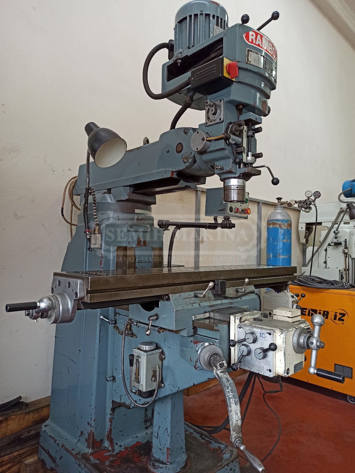 Rambo Orjinal Taiwan Otomatikli Kalıpçı Freze Tezgahı - Görsel 9